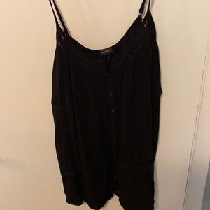 Buckle black tank top size small